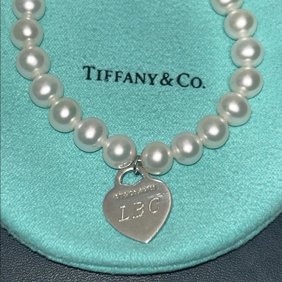 Tiffany & Co. Pearl Bracelet - Picture 3 of 5